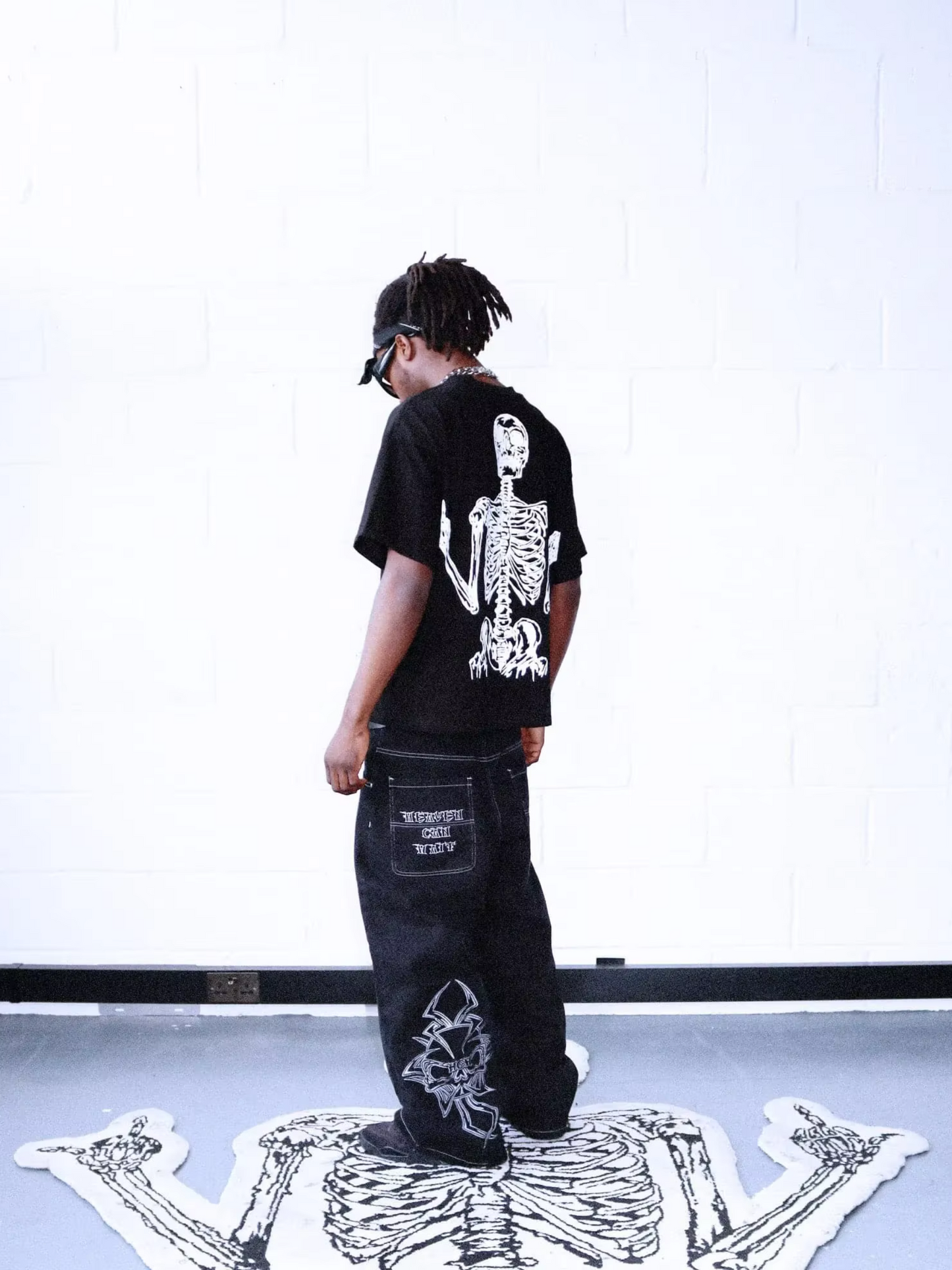 Valora Embroidered Baggy Jeans